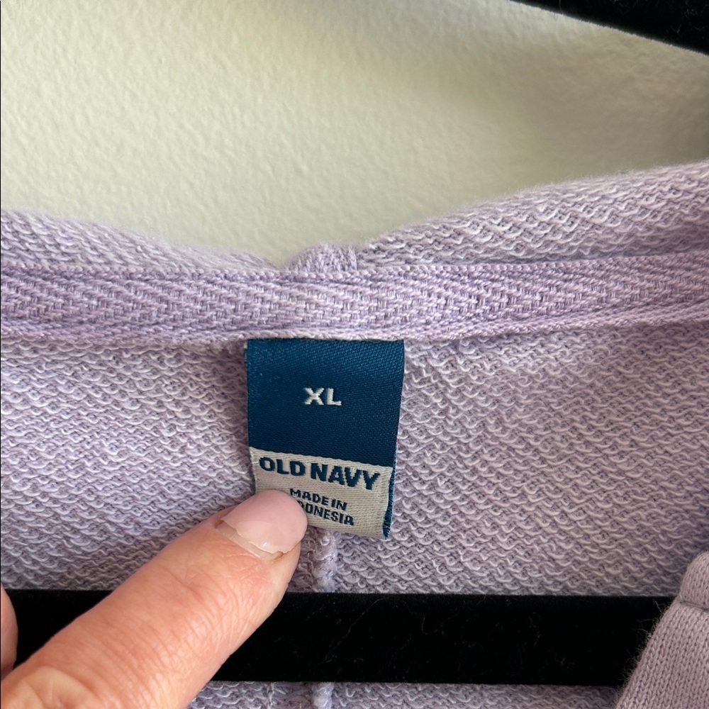 Lavender Hooded Sweatshirt, Old Navy, size XL, 3/4 length sleeves, side slit - Picture 2 of 4